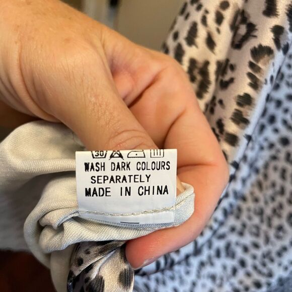 Princess Polly Cheetah Print silk dress in size 4 with adjustable straps black - Picture 8 of 10